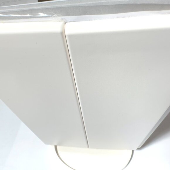 MAKEUP VANITY MIRROR LED Lights. 2X, 3X, 10X Magnification. USB CHARGING CABLE - Picture 5 of 16